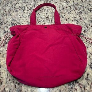 Large Lululemon tote bag pink 18L never used